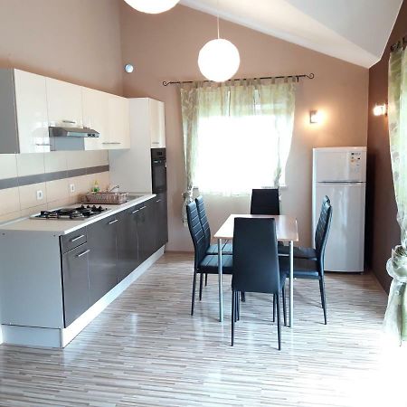 Apartments Laura I Angelina Tribalj Extérieur photo