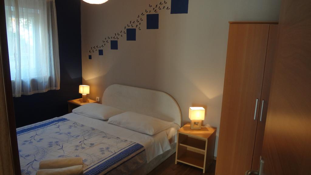 Apartments Laura I Angelina Tribalj Extérieur photo
